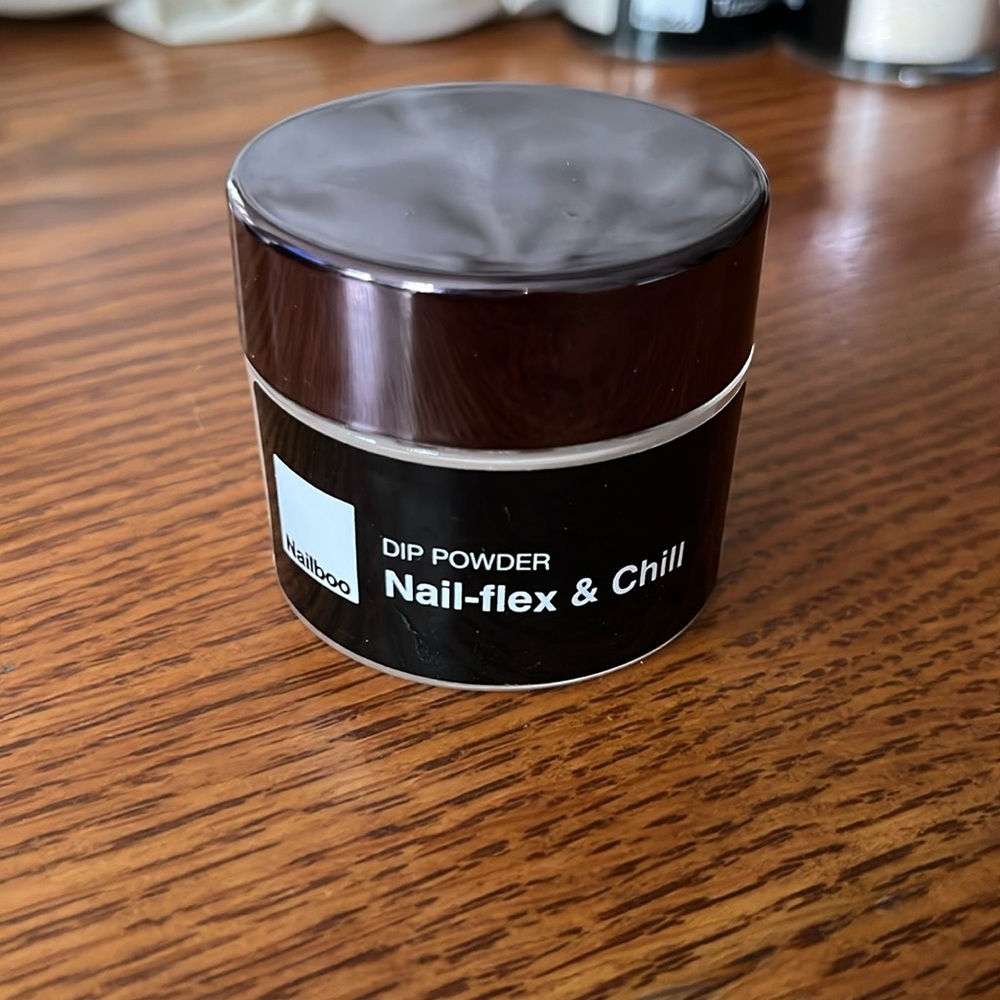 Nailboo Dip Powder in Nail-flex and Chill - NEW